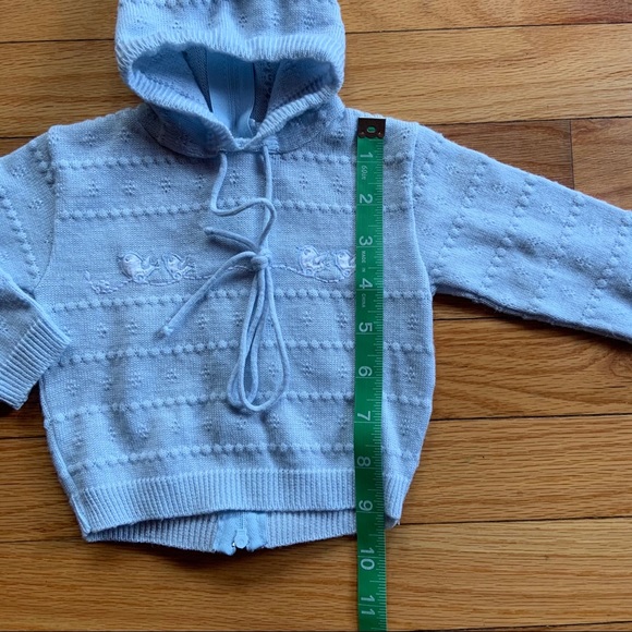 Vintage Baby Blue Zip back hooded sweater - Picture 2 of 8
